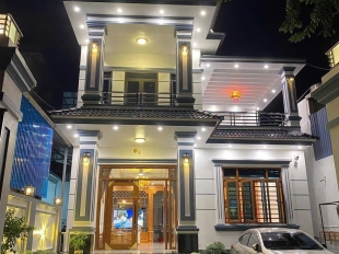 Nhà phố hiện đại